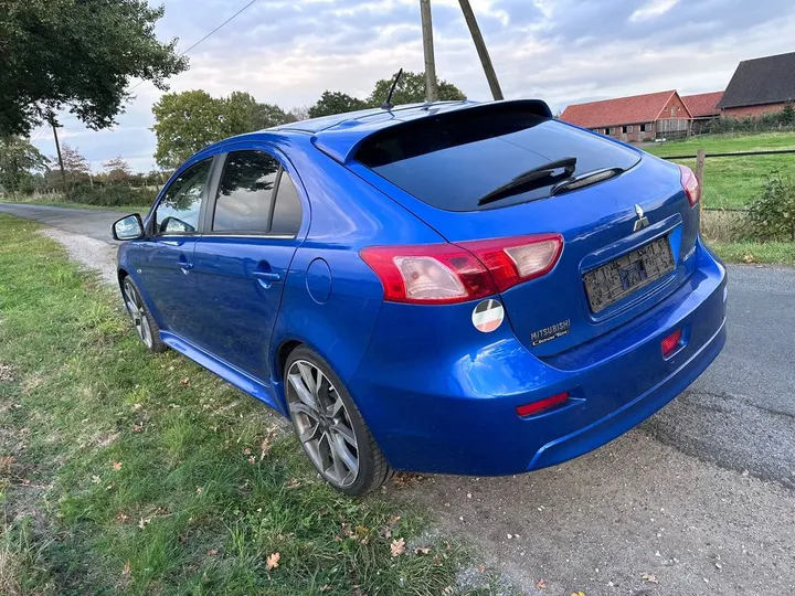 Mitsubishi Lancer