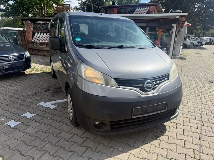 Nissan NV200