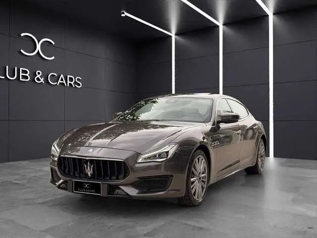Maserati Quattroporte