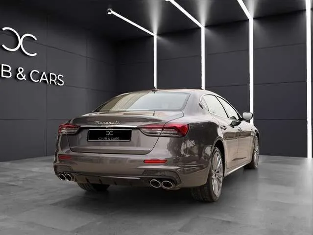 Maserati Quattroporte