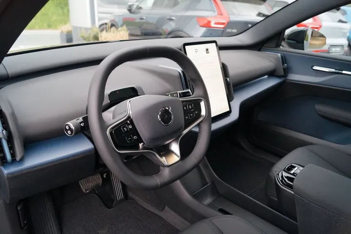 Volvo EX30
