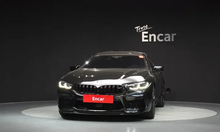 BMW M8