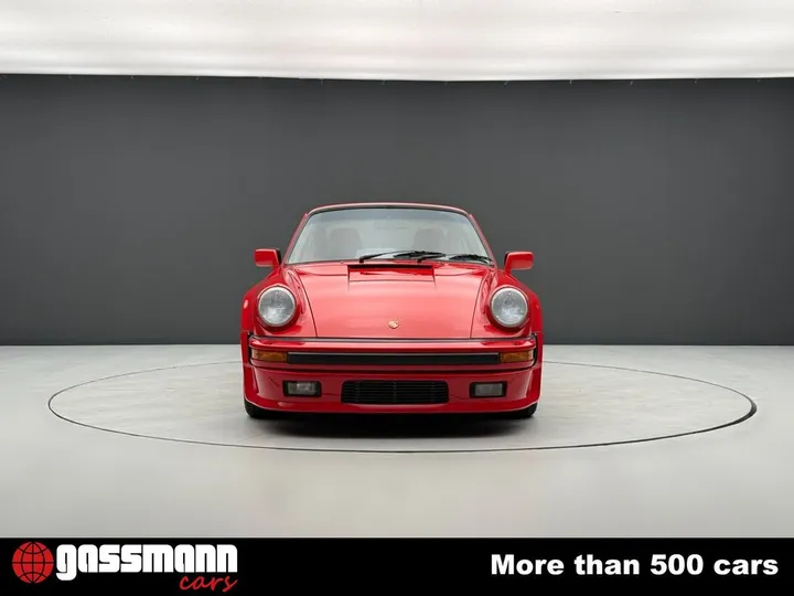 Porsche 930