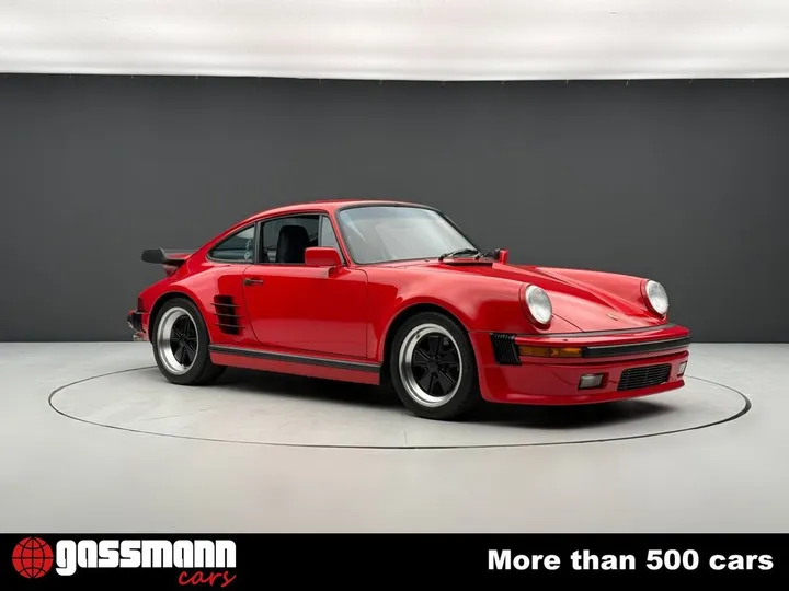 Porsche 930