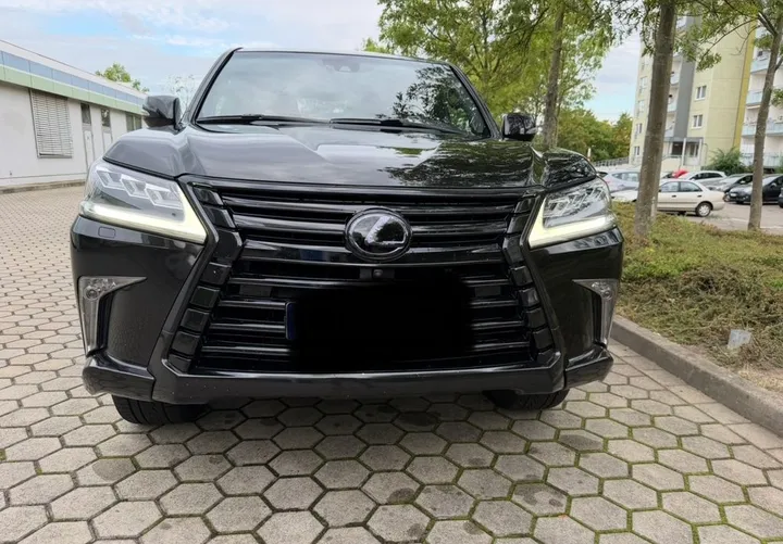 Lexus LX 450