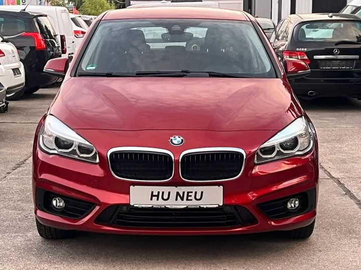 BMW 218