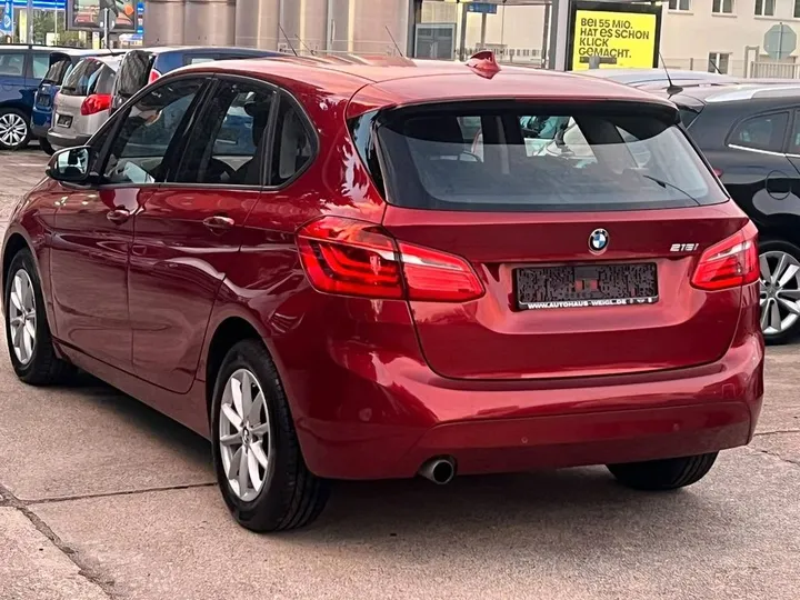 BMW 218
