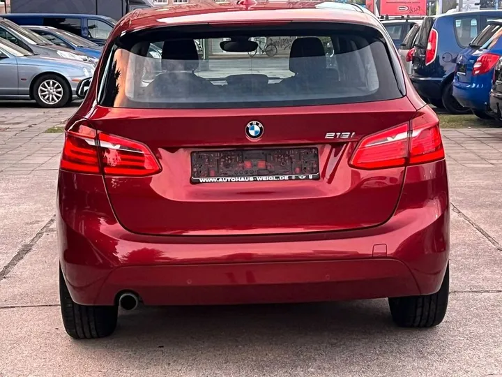 BMW 218