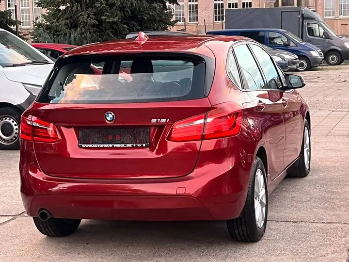 BMW 218