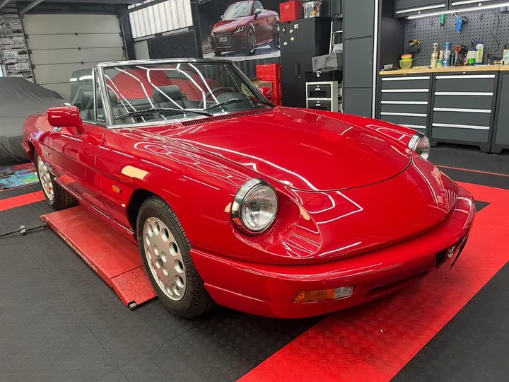 Alfa Romeo Spider