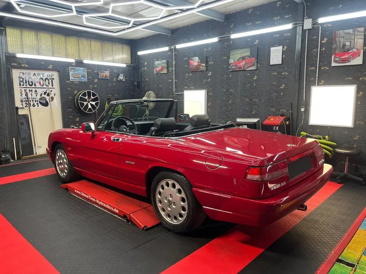 Alfa Romeo Spider