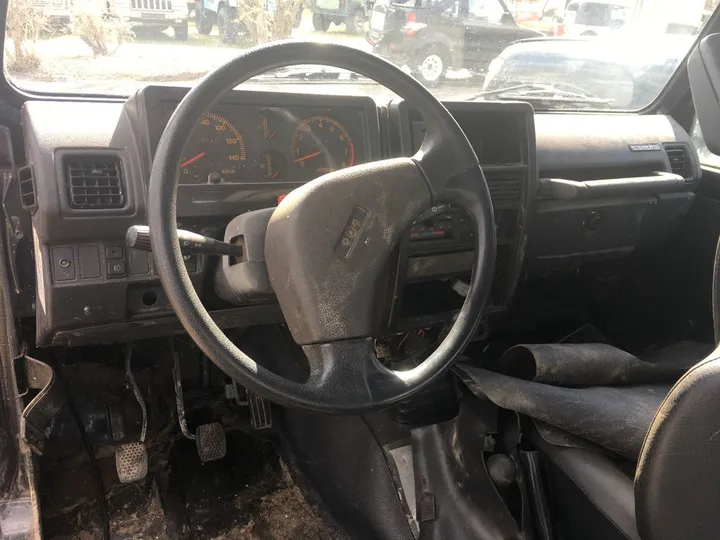Suzuki SJ Samurai