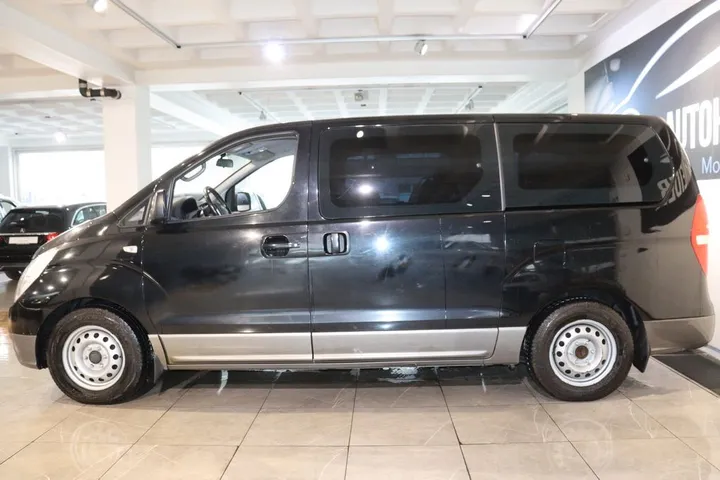 Hyundai H-1