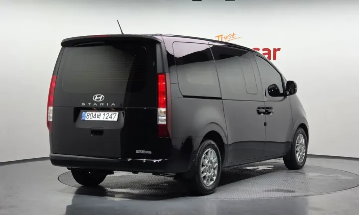 Hyundai Staria
