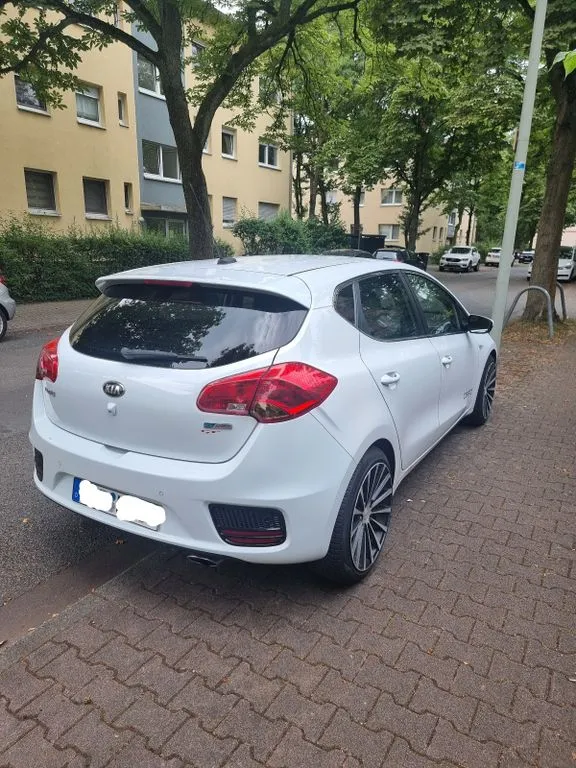 Kia cee'd / Ceed