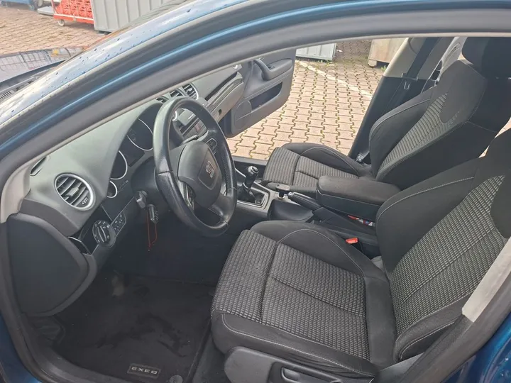 Seat Exeo