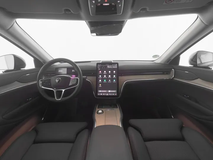 Volvo EX90