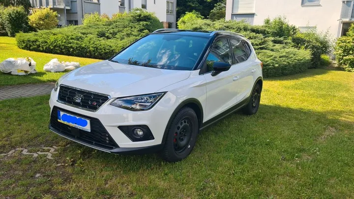 Seat Arona