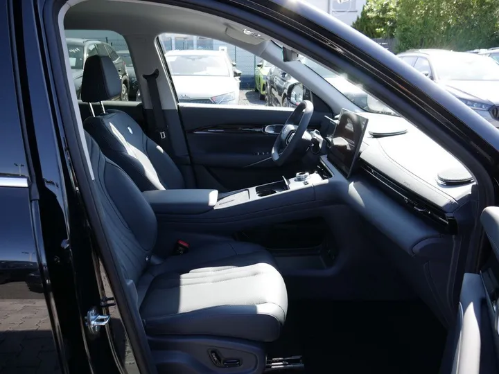 Geely E5