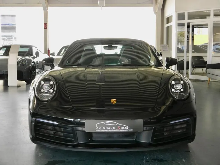 Porsche 992