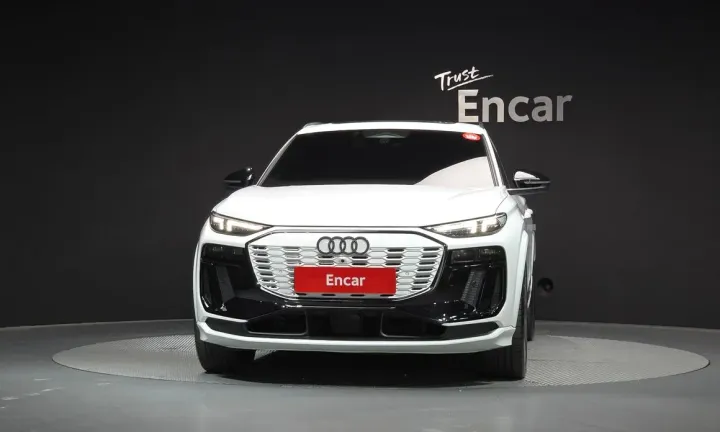 Audi SQ6 e-tron