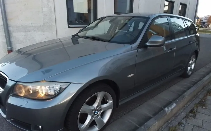 BMW 320