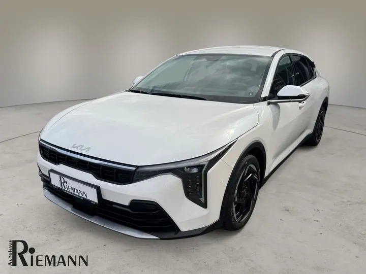 Kia K4