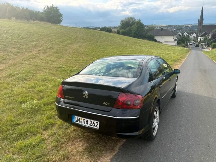 Peugeot 407