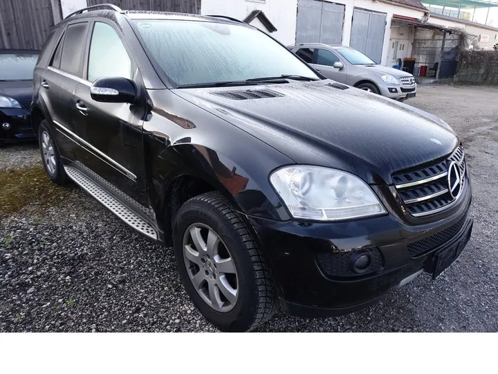Mercedes-Benz ML 320