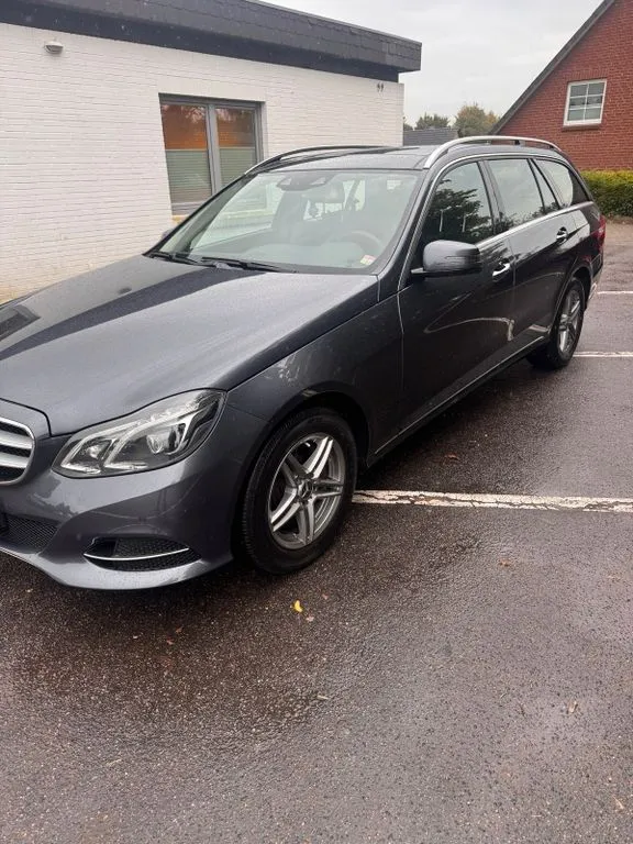 Mercedes-Benz CE 300