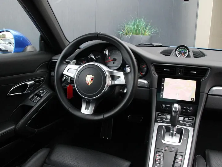 Porsche 991