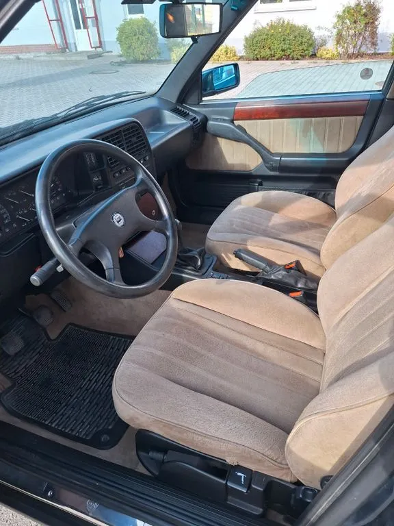 Lancia Thema