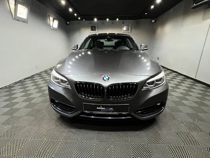 BMW 220