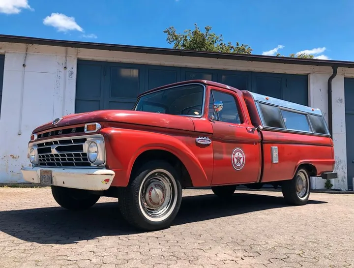 Ford F 100