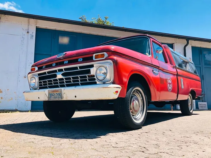 Ford F 100