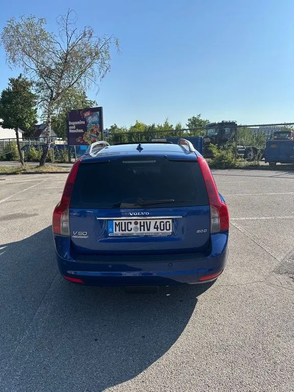 Volvo V50