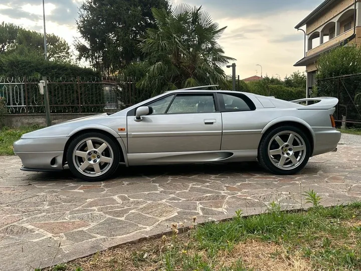 Lotus Esprit