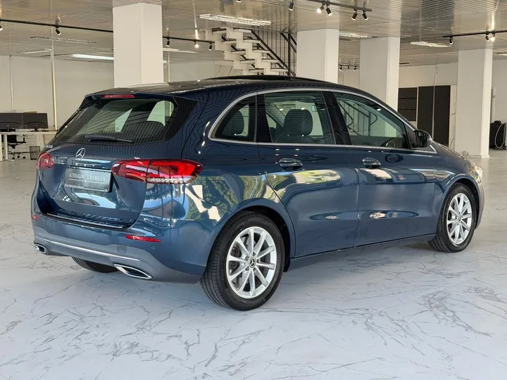 Mercedes-Benz B 250