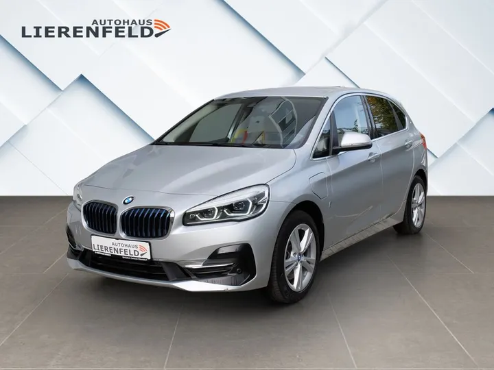 BMW 225