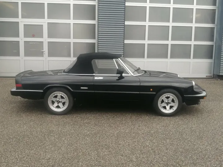 Alfa Romeo Spider