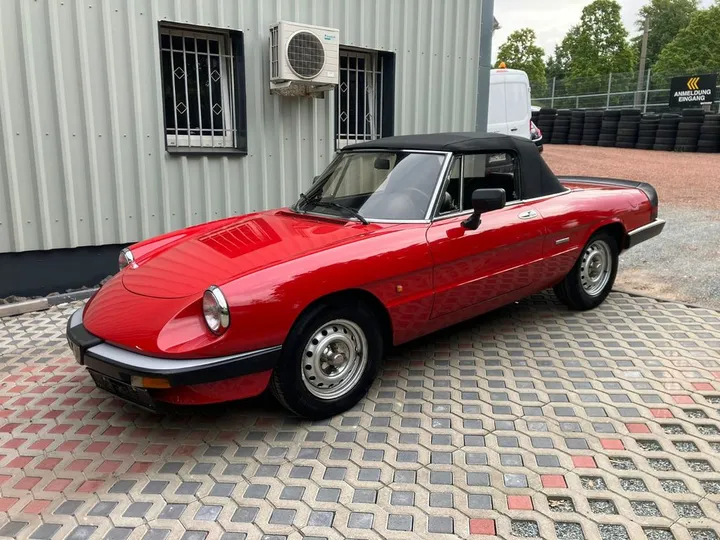 Alfa Romeo Spider