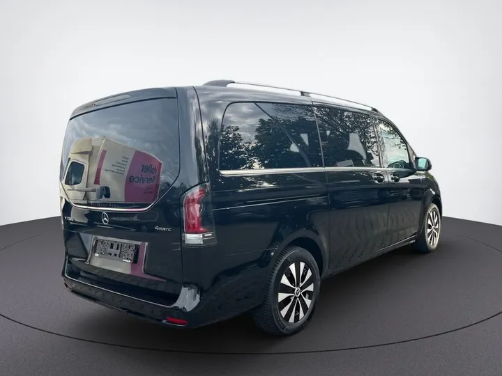 Mercedes-Benz V 250