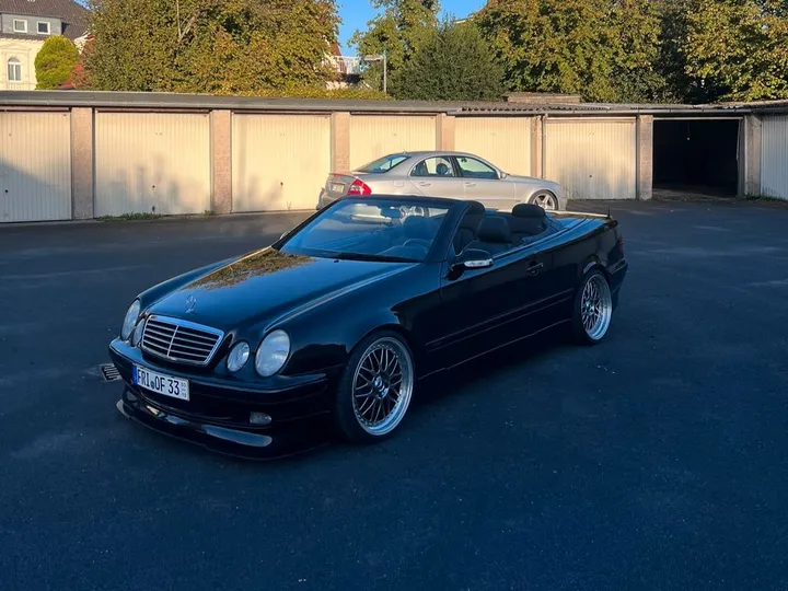 Mercedes-Benz CLK 230
