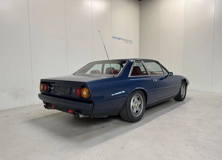 Ferrari 412
