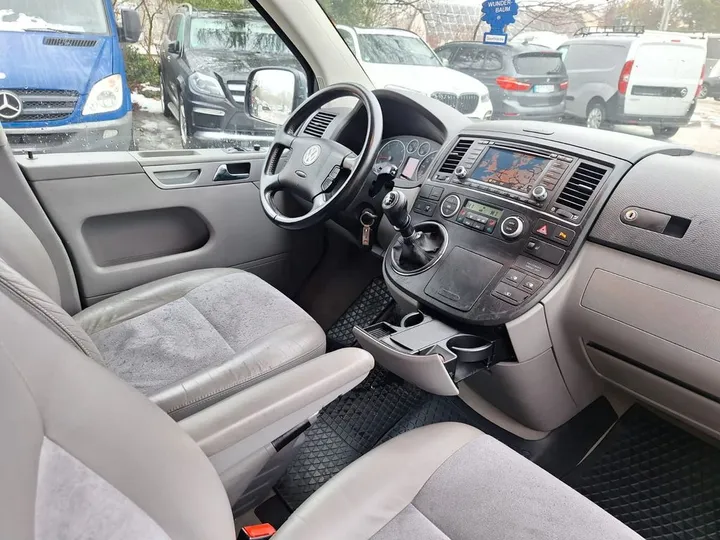 Volkswagen T5 Multivan