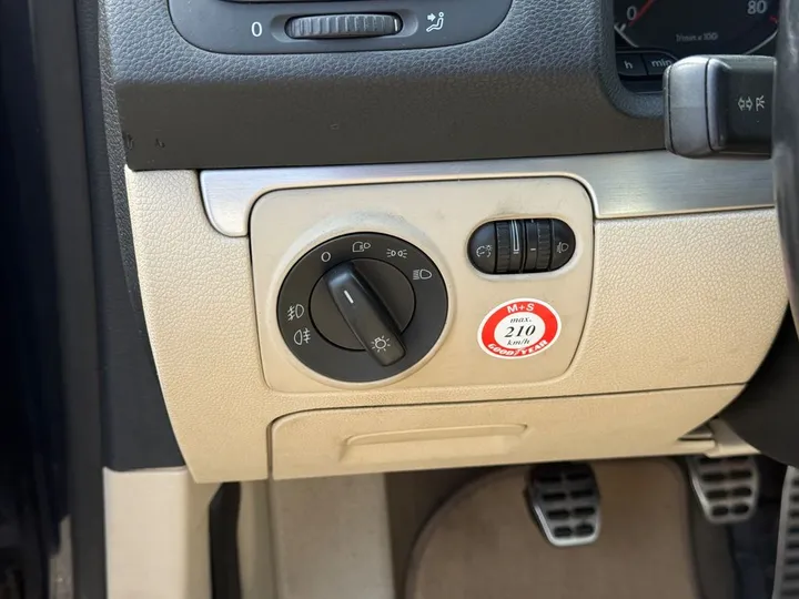 Volkswagen Eos