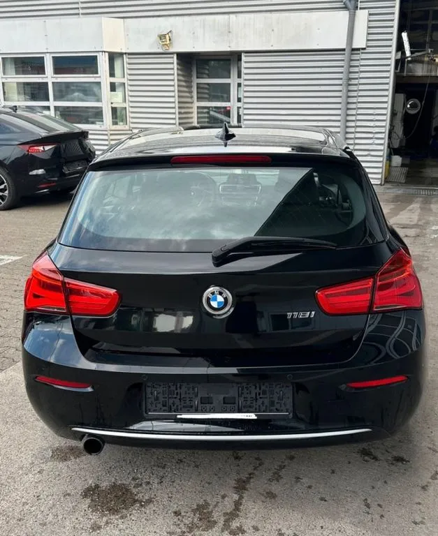 BMW 118