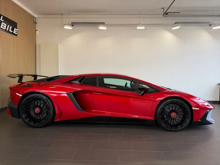 Lamborghini Aventador