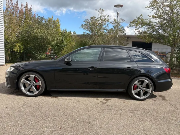 Audi S4