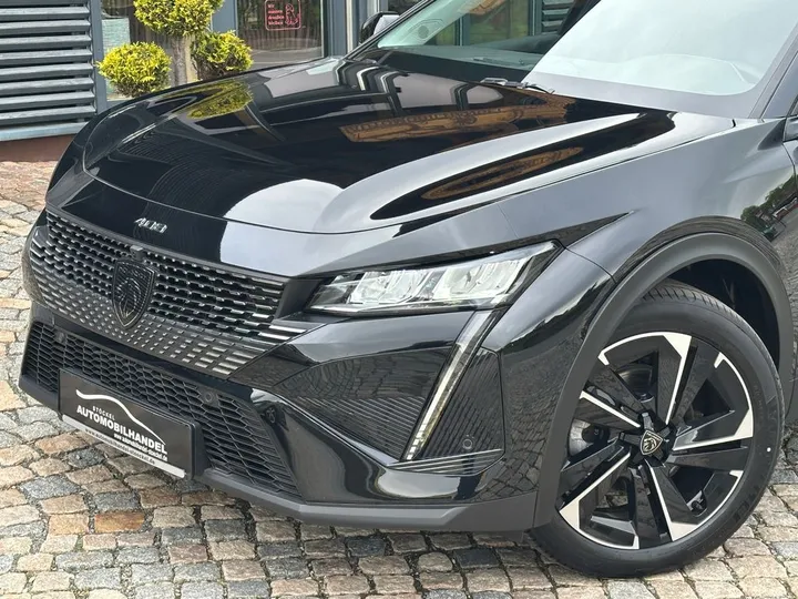 Peugeot 408